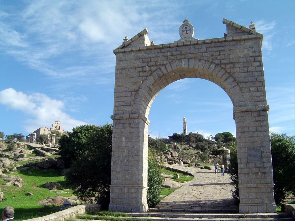 foto Arco Santuario Virgen de la Cabeza