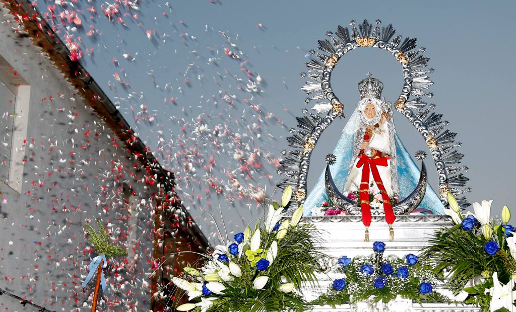 Virgen de la Cabeza Torreblascopedro en procesión