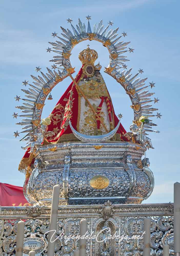 Virgen-de-la-Cabeza-en-peana