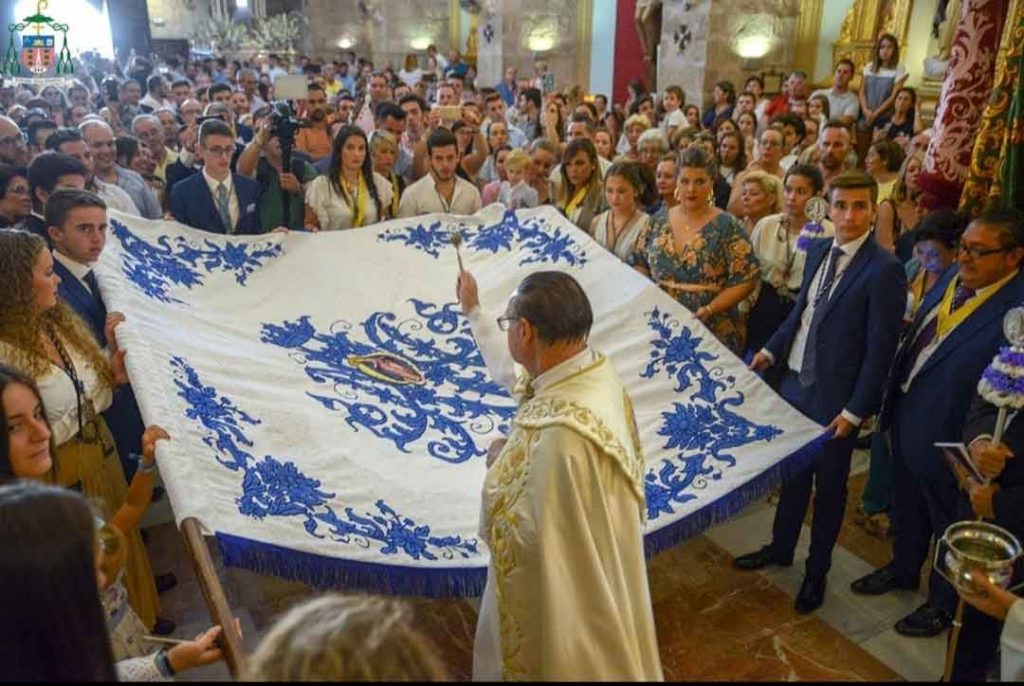 bendicion-bandera Virgen Cabeza concepción