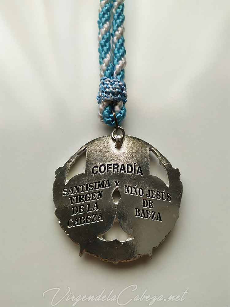 medalla-cofradia-Virgen-Cabeza-romeria-baeza-reverso