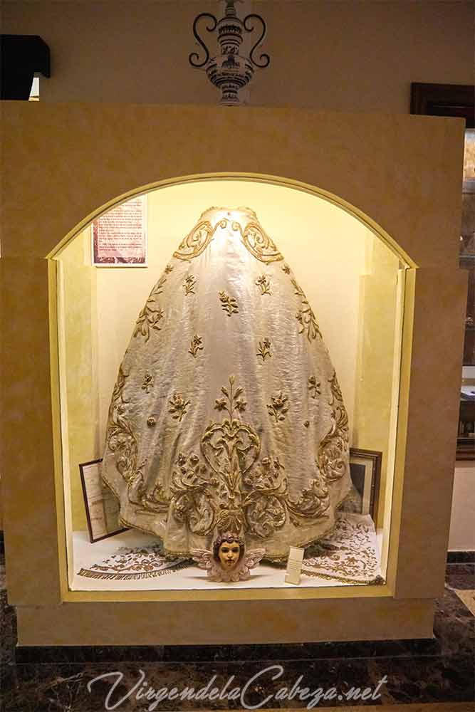 manto museo santuario Virgen de la Cabeza