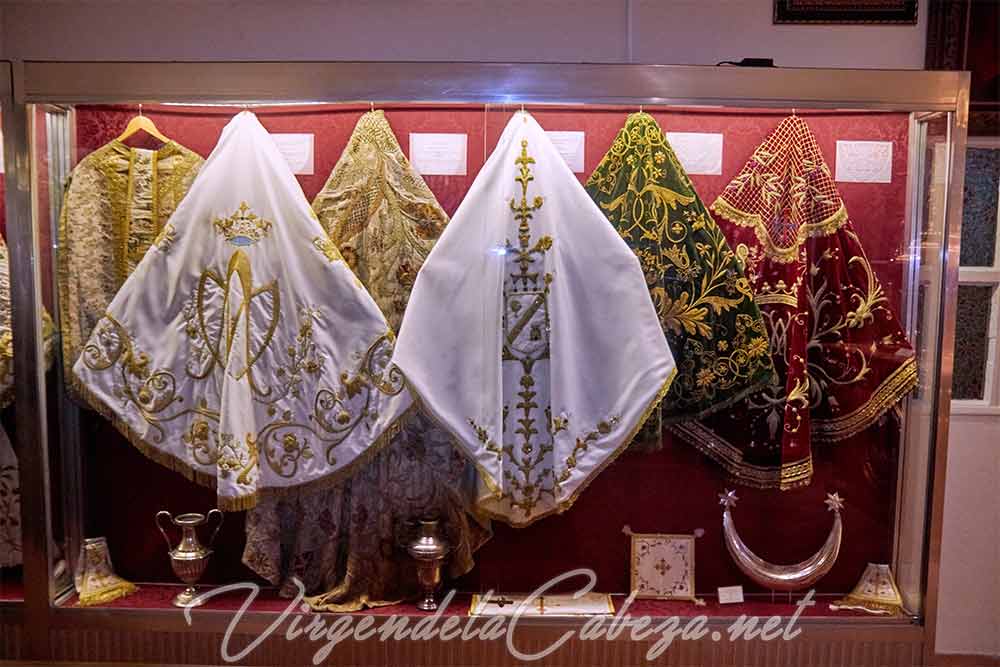 mantos Museo santuario Virgen de la Cabeza