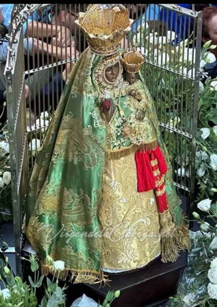 Virgen de la Cabeza jaula subida