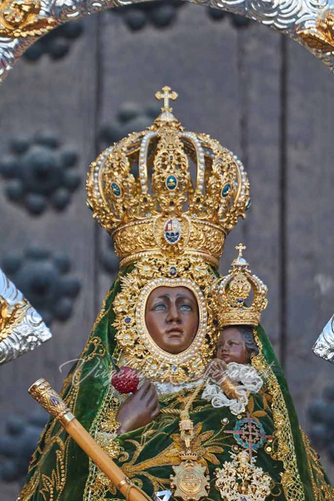 Corona centenario Virgen
