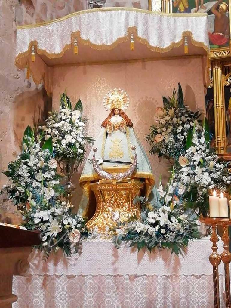 Altar Virgen Torrenueva