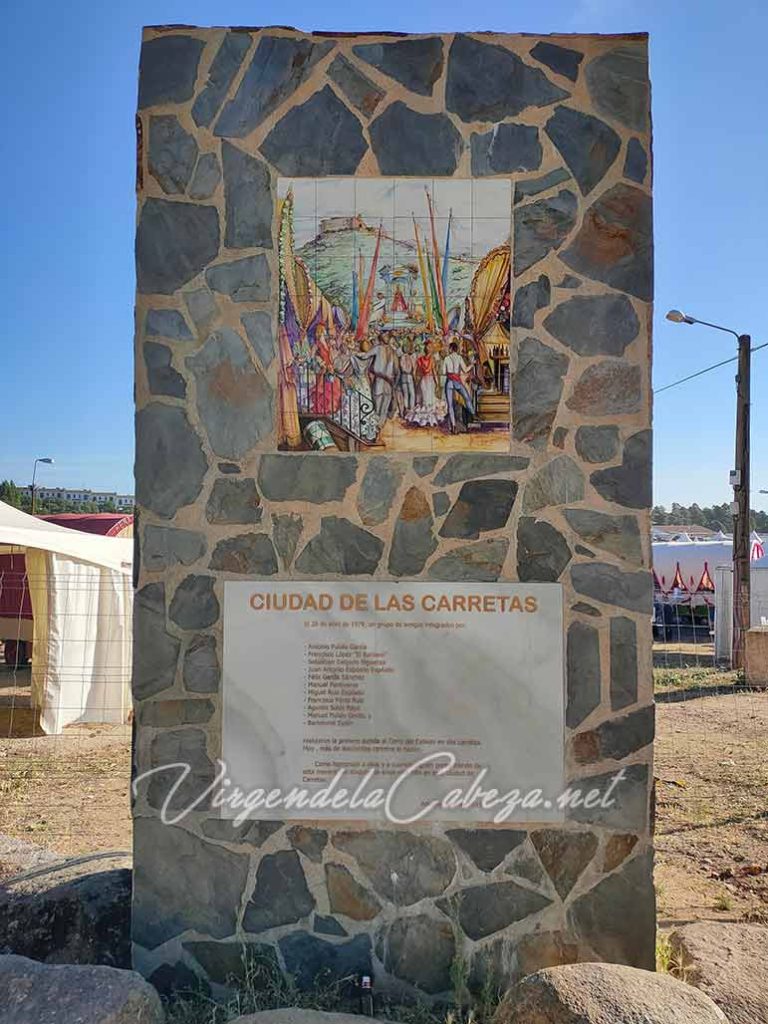 Monumento ciudad de las carretas en el poblado del santuario de Andújar