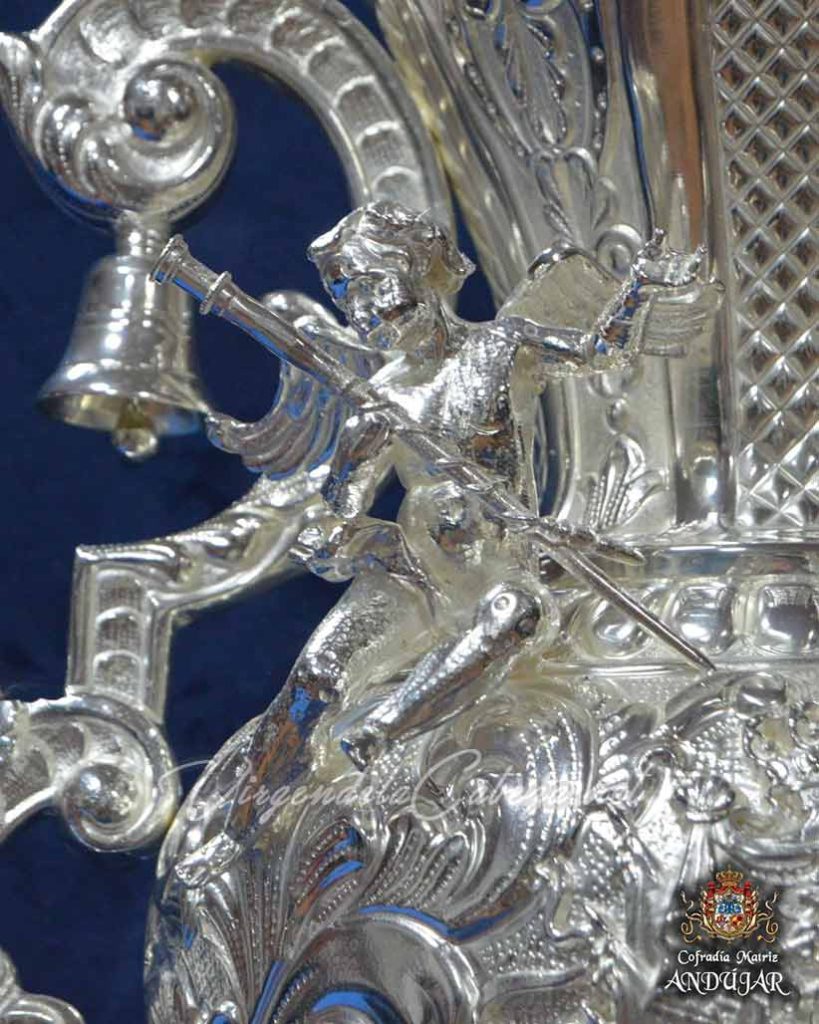 Jarra Virgen de la Cabeza detalle